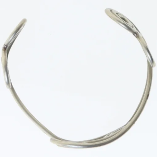 Sølv armbånd med spiraldesign (str. Ø 7 cm)