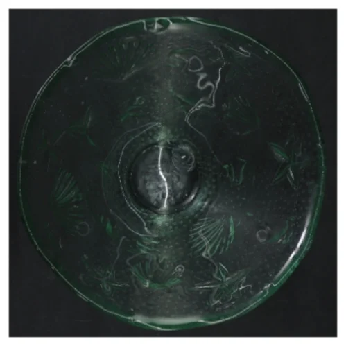 Grøn glas skål med dekoration (str. Ø. 15 cm)