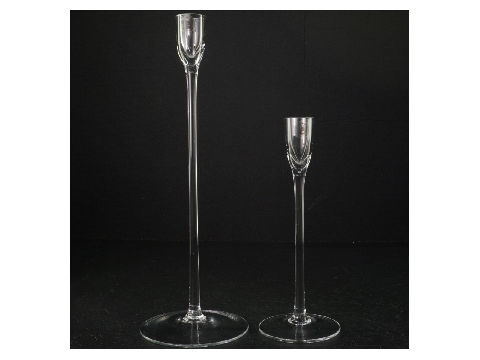 lysestager (str. 30 og 20 cm. 3 cm i diameter)