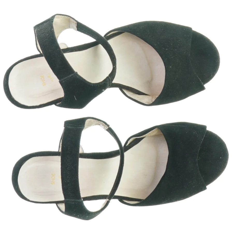 Sko fra Shoe the Bear (str. 39)