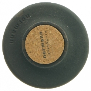 Normann Copenhagen holder med korkprop (str. Ø 10 cm) fra Normann Copenhagen