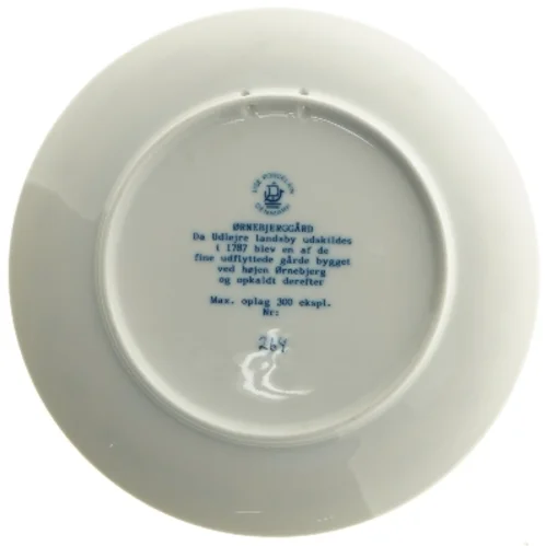 Ørnebjerggård jubilæumstallerken fra Lise Porcelain (str. Ø 19,5 cm)