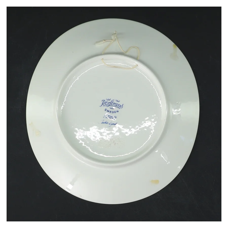 Decorativ tallerken med blåt mønster fra Rörstrand (str. Ø 16,5xØ18 cm)