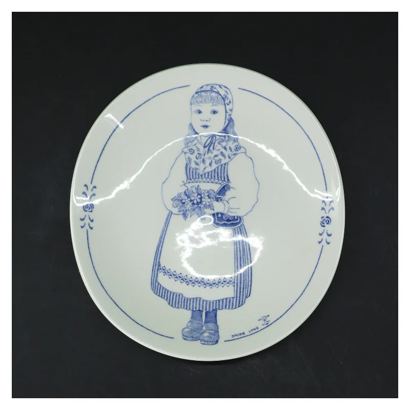 Decorativ tallerken med blåt mønster fra Rörstrand (str. Ø 16,5xØ18 cm)