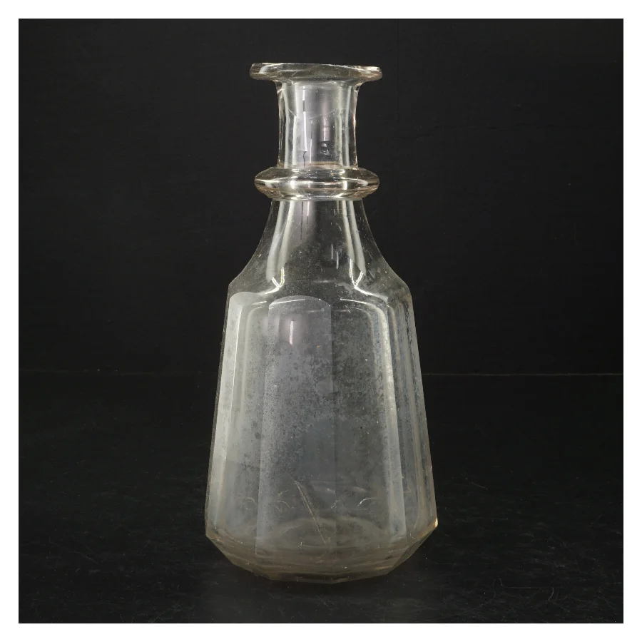 Glas karaffel med prop (str. H. 23 cm)