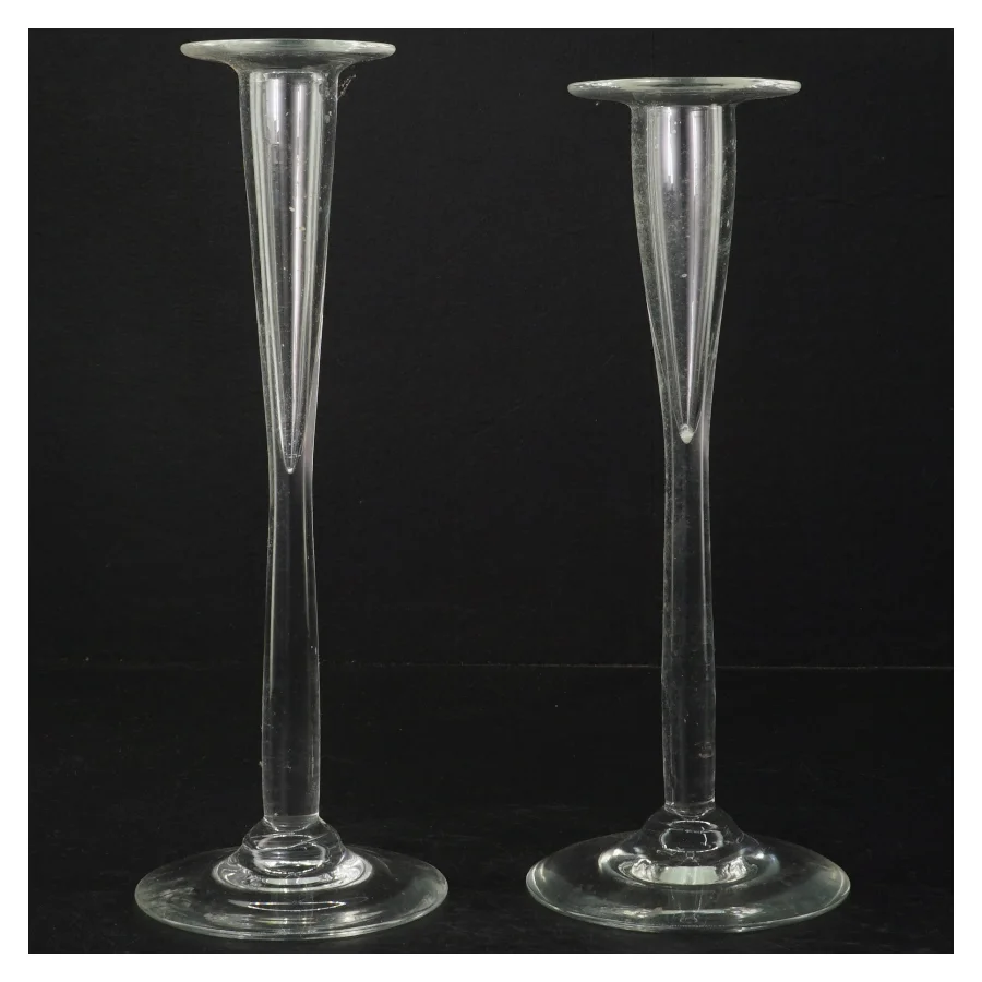 Glas lysestager (str. Længde, 24 cm. ø. 10 cm. og ø, 8 cm)