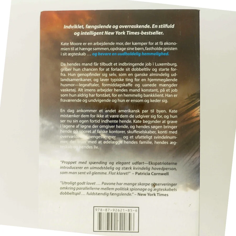 Ekspatrioterne af Chris Pavone (Bog)