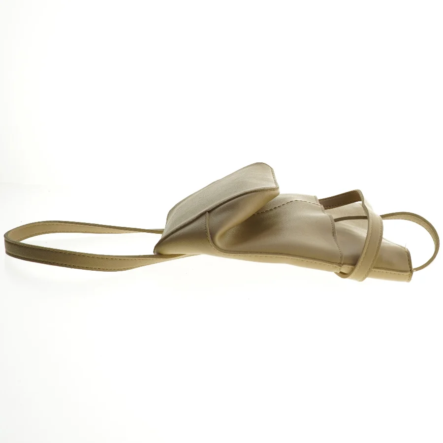 Beige skuldertaske i læderlook (str. 33,5x24,5 cm)