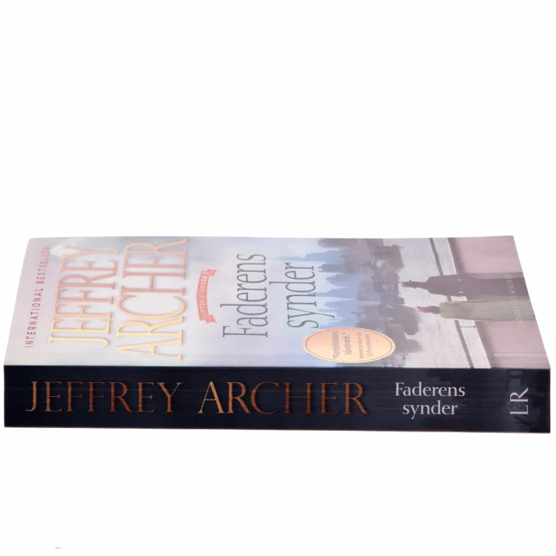 Faderens synder af Jeffrey Archer (Bog)