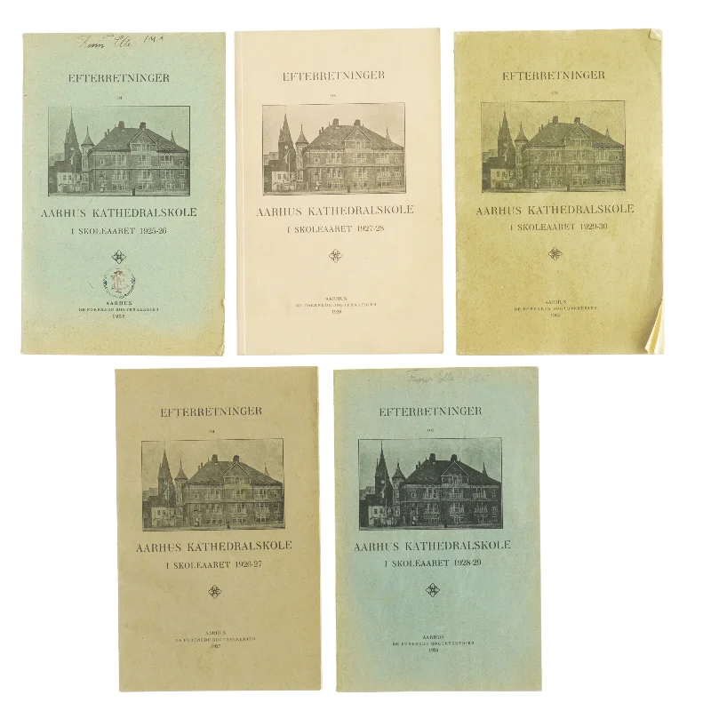 Årgangsskrifter fra Aarhus Katedralskole (str. 20 x 13 cm)