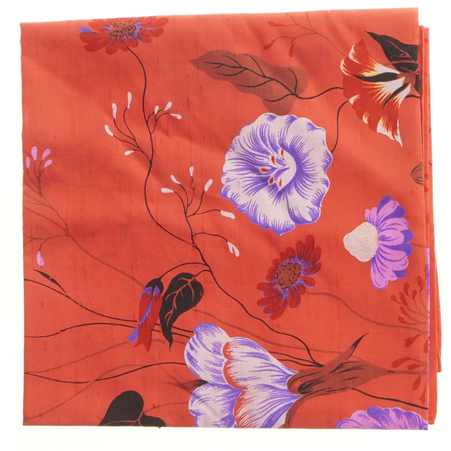 Blomstret tekstil (str. 90x90 cm)