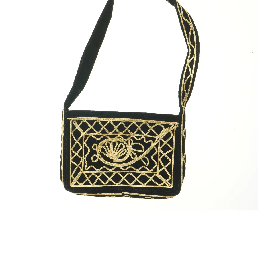 Sort håndtaske med gyldne broderier (str. 29x20 cm)