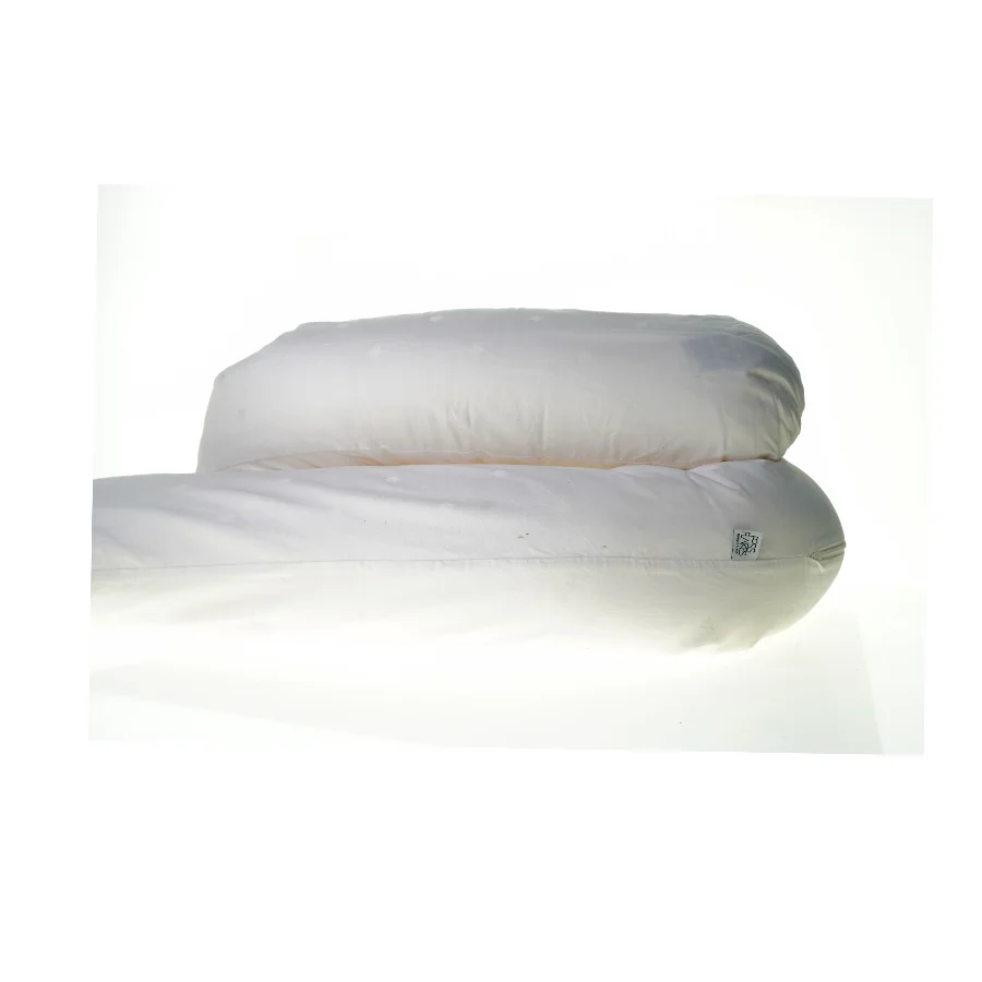 Sovepude u-form Foss Flakes fra Nordic Sleep (str. 75 x 100 cm)