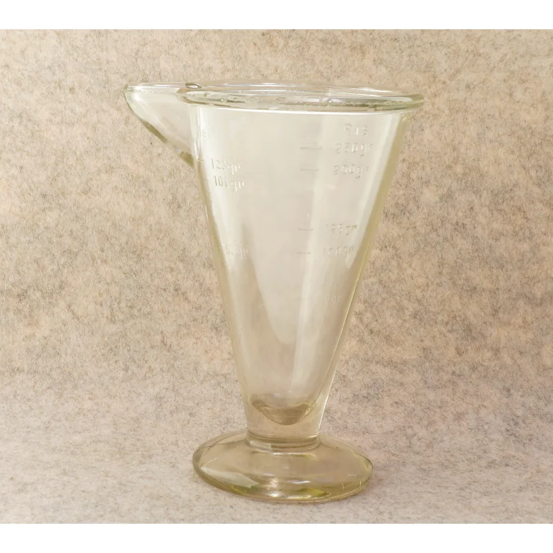 Målebæger (str. 17 x 12 cm)