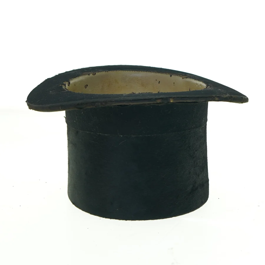 Høj hat (str. 32 x 26 x 17 cm)