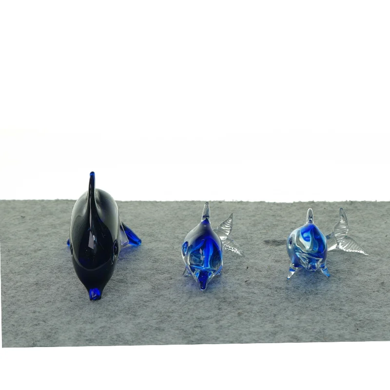 Glas delfiner (str. 14 x 4 cm og 12 x 3 cm)