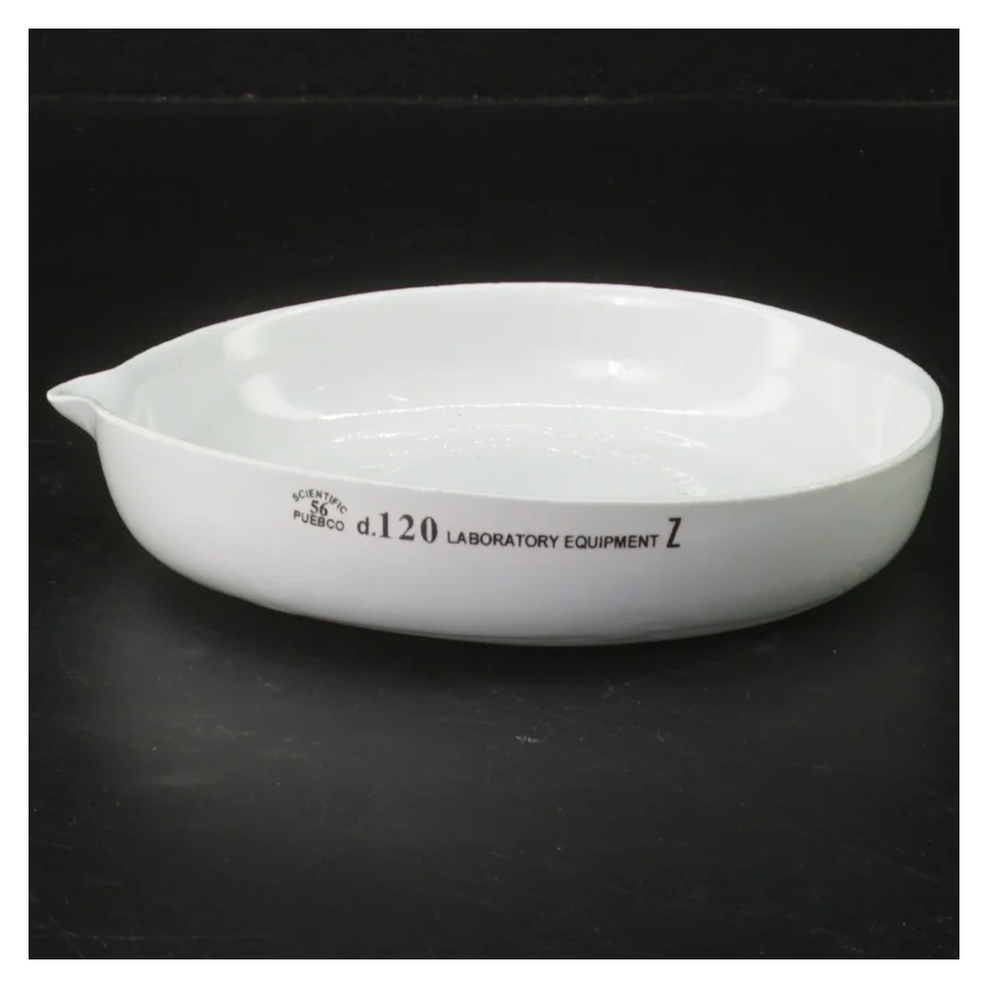 Porcelæn skål med hældetud fra Scientific Pueblo (str. Ø 13 cm)