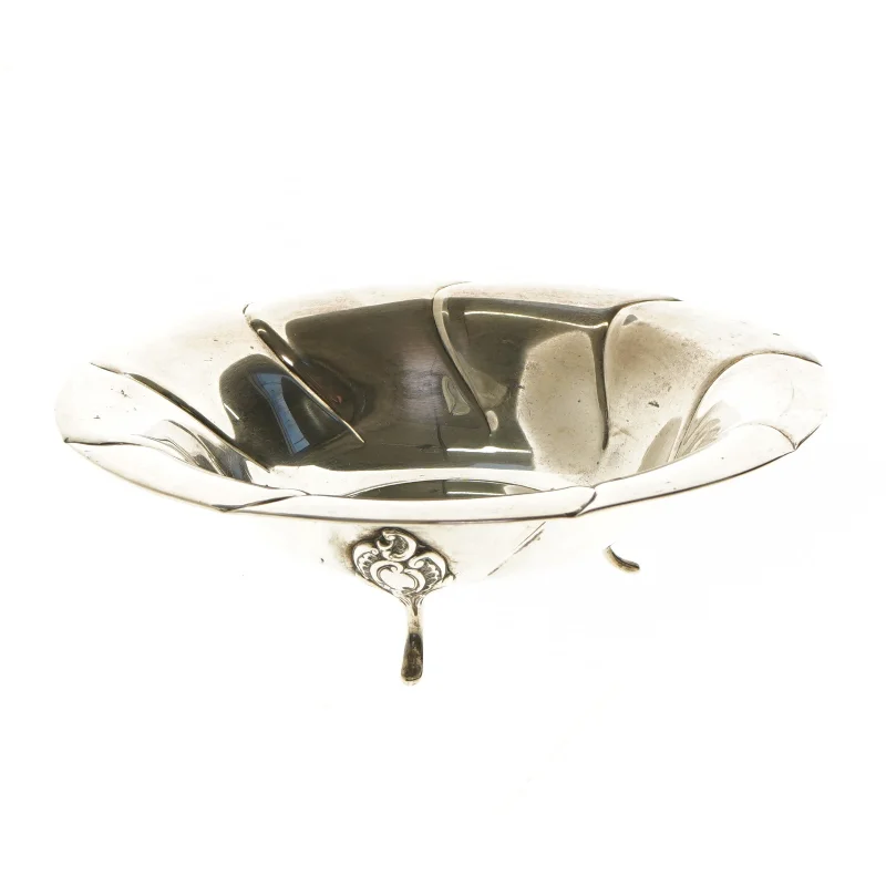 Sølvskål med dekorative detaljer (str. Ø 25,5 cm)