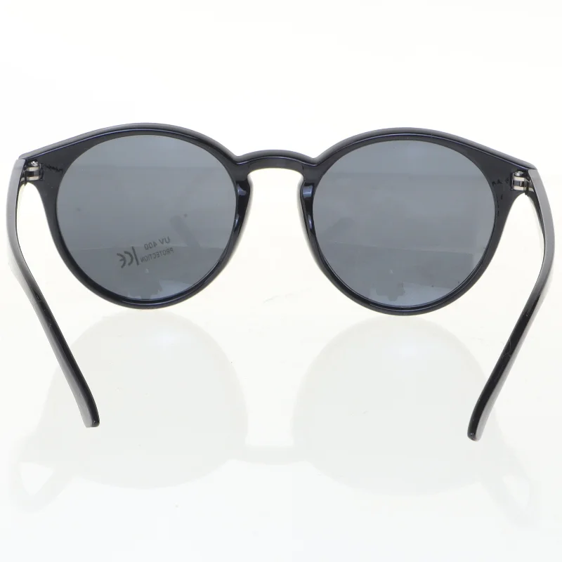 Solbriller med runde glas fra Pepsi (str. 14 cm)