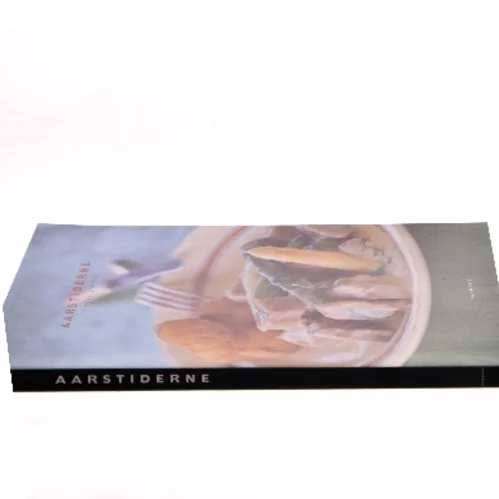 Aarstiderne : enkel og god mad af Camilla Plum (Bog)