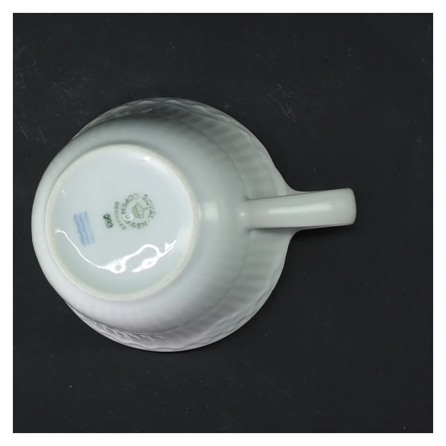 Royal Copenhagen porcelænskop med hank (str. Ø 9 cm længde 8 cm)