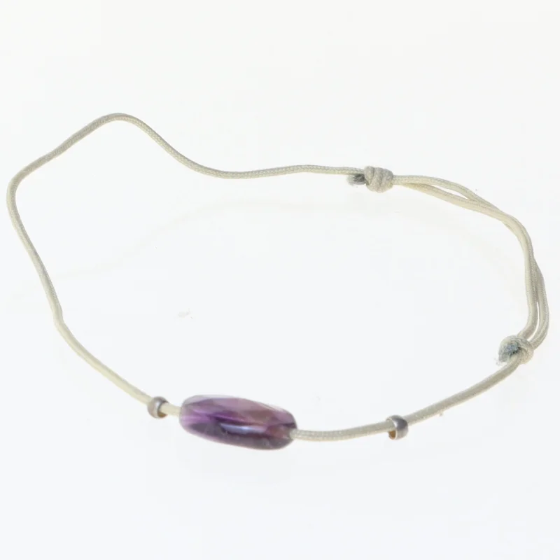 Armbånd med lilla ametyst (str. 9 cm)
