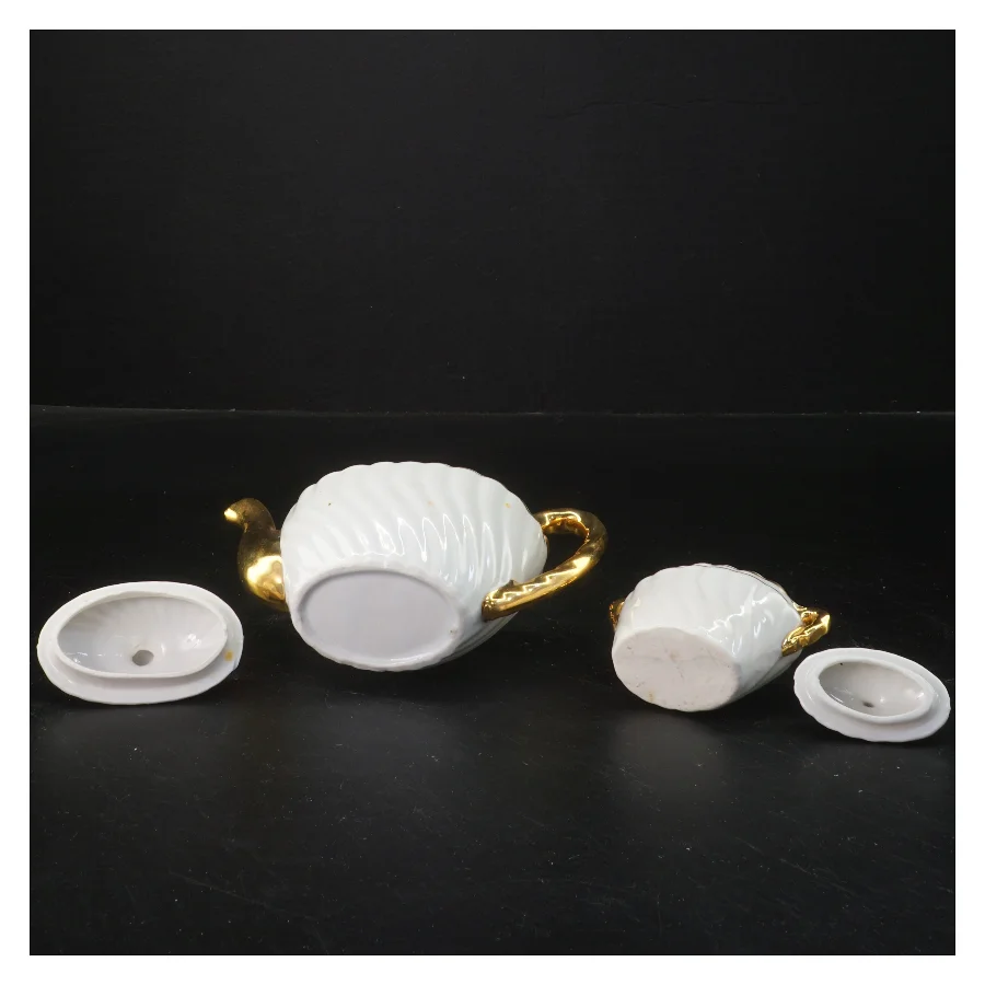 Porcelæn tesæt (str. 15x10&8x6&5x5&9x1 cm)