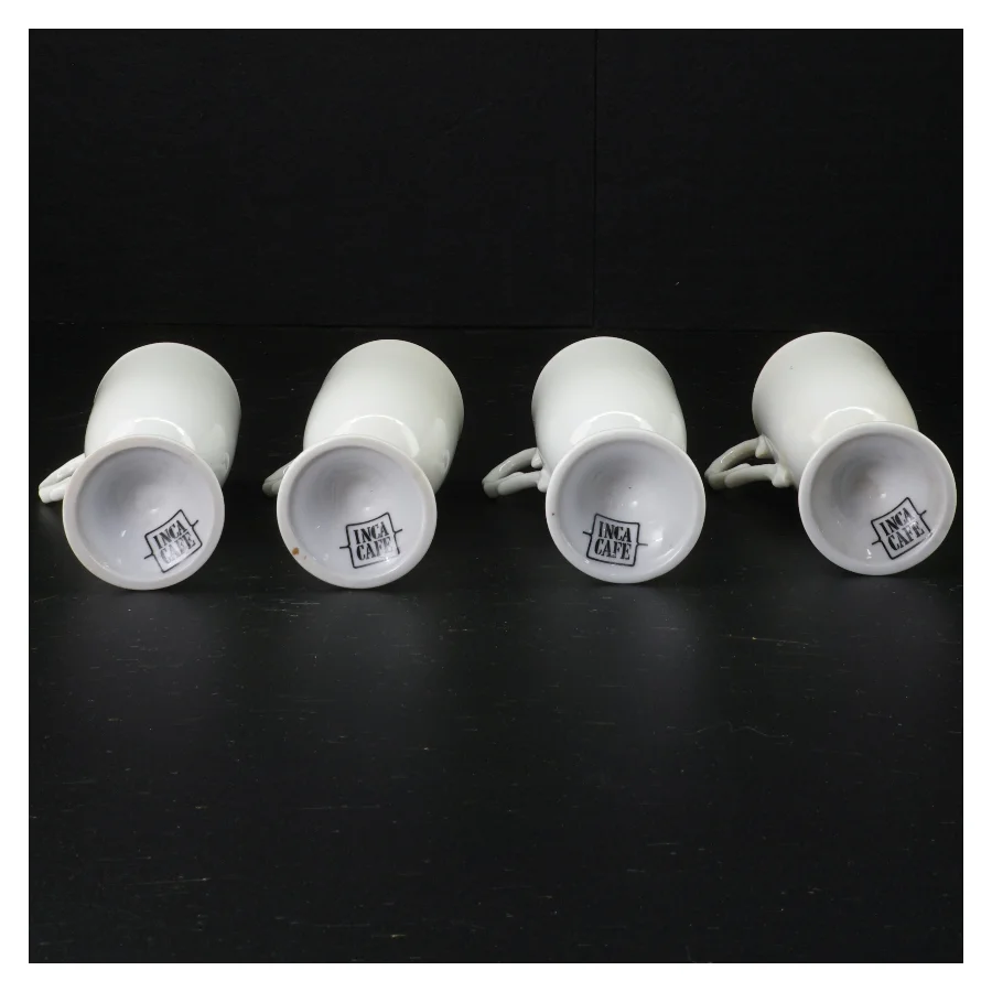 Sæt af hvide Porcelænskop