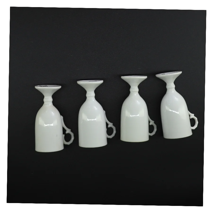 Sæt af hvide Porcelænskop