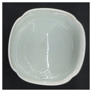 Porcelæn krus med sommerfugle fra Royal Copenhagen (str. 6x5,5 cm)