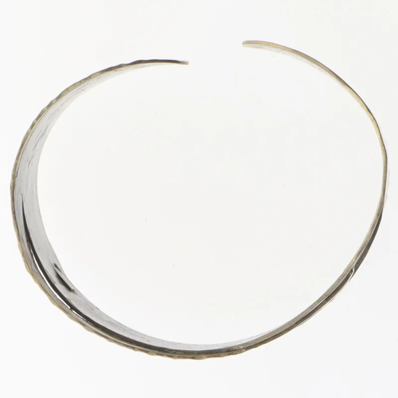 Metal armbånd (str. Ø 7 cm)