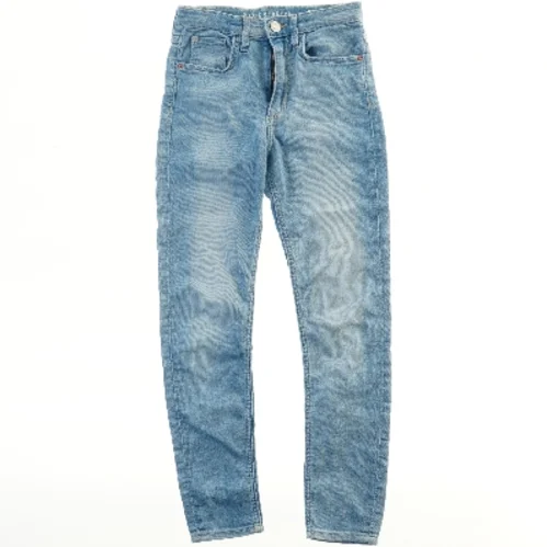 Jeans i lyseblå denim fra Denim (str. 134)