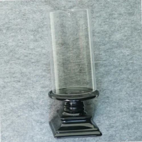 Hurricane stage (str. 12 x 30 cm)