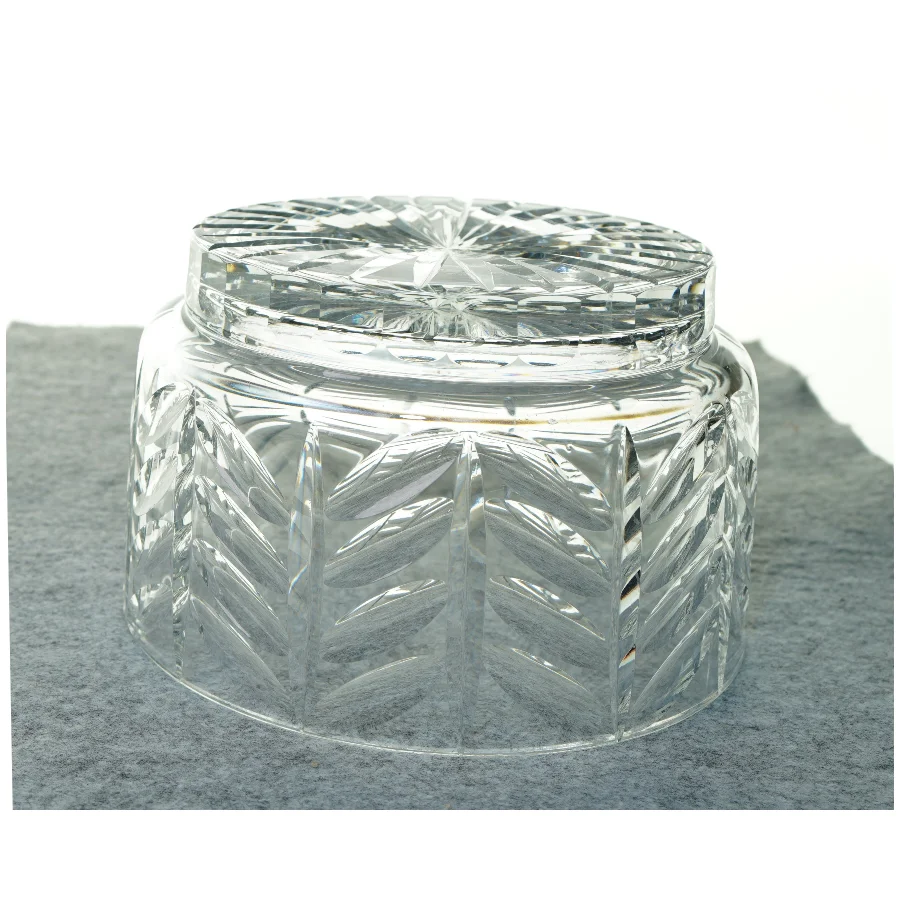 Skål i glas (str. 21 x 13 cm)