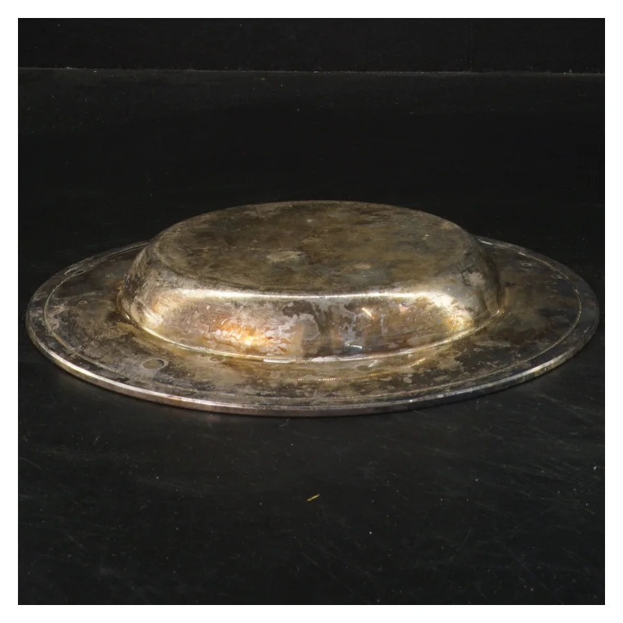 Ældre metal tallerken / fad (str. Ø 19x2 cm)