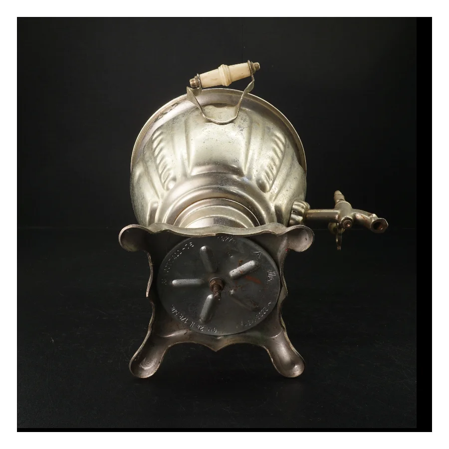 Gammeldags samovar (str. H. 32 cm)