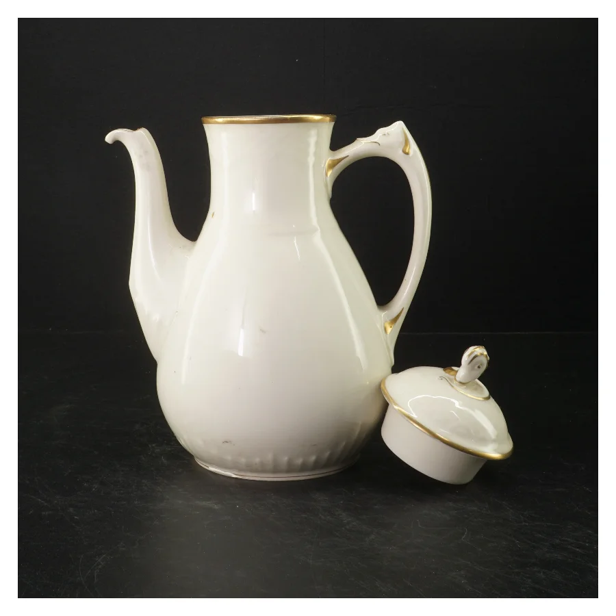 Porcelænsteapot med gulddetaljer fra B&G (str. 26 cm)