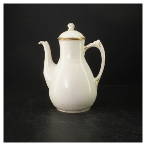 Porcelænsteapot med gulddetaljer fra B&G (str. 26 cm)