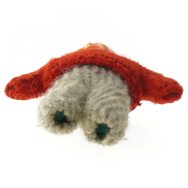 Vintage Strikket dukke med rød sweater (str. 23 cm)