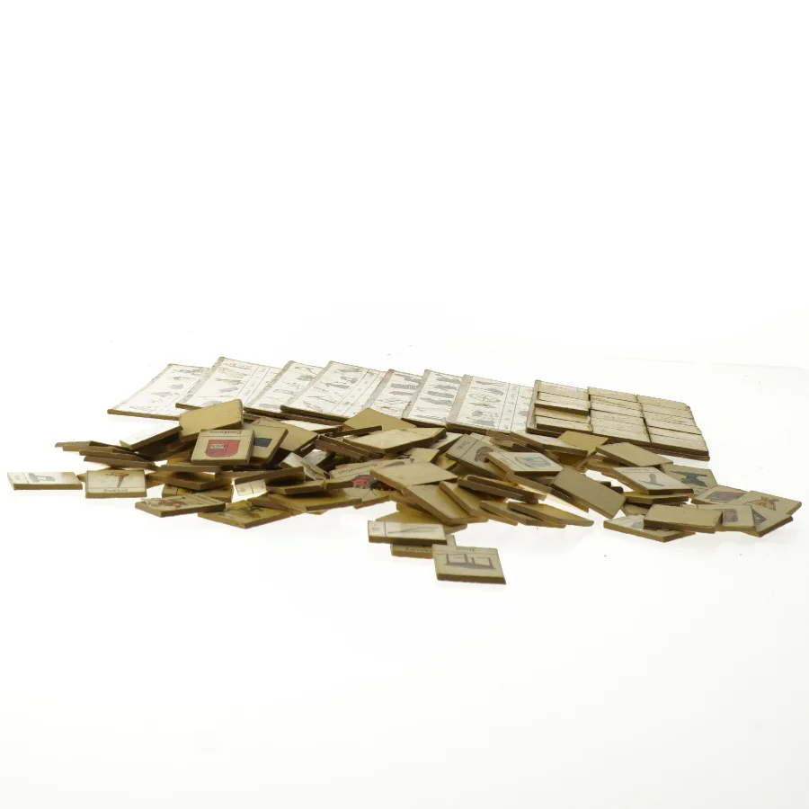 Vintage Billedlotteri spil med tegnede brikker (str. 16x10 cm)