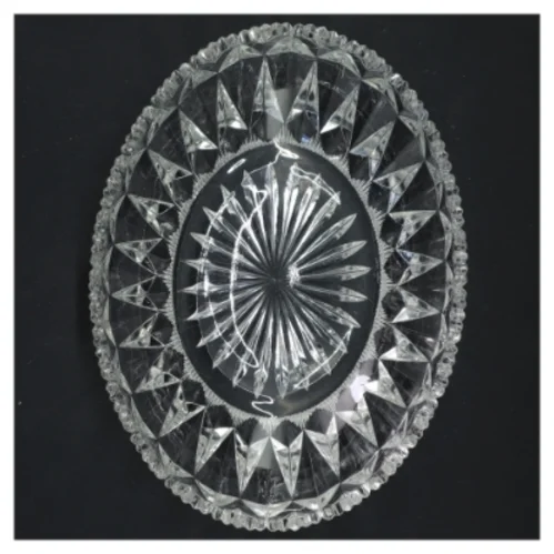 Ovalt Glas fad med mønster (str. 19x14x5 cm)