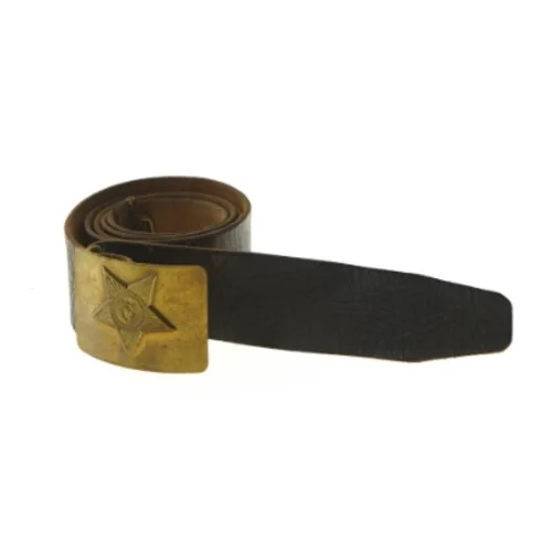 Bælte med hammer og segl (str. 106 cm)
