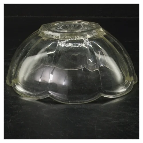 Glasfad med blomstermønster (str. Ø. 16 cm)