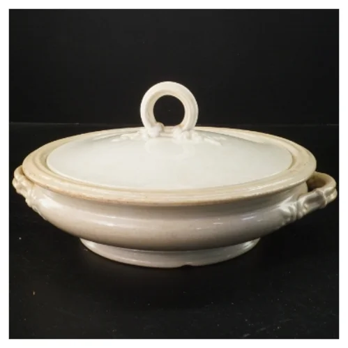 Porcelæns skål med låg (str. Ø 25x6 cm)