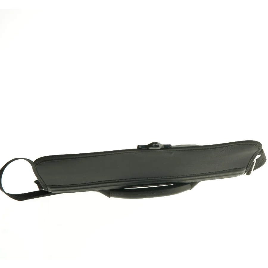 Sort skuldertaske (str. 41 x 32 cm)