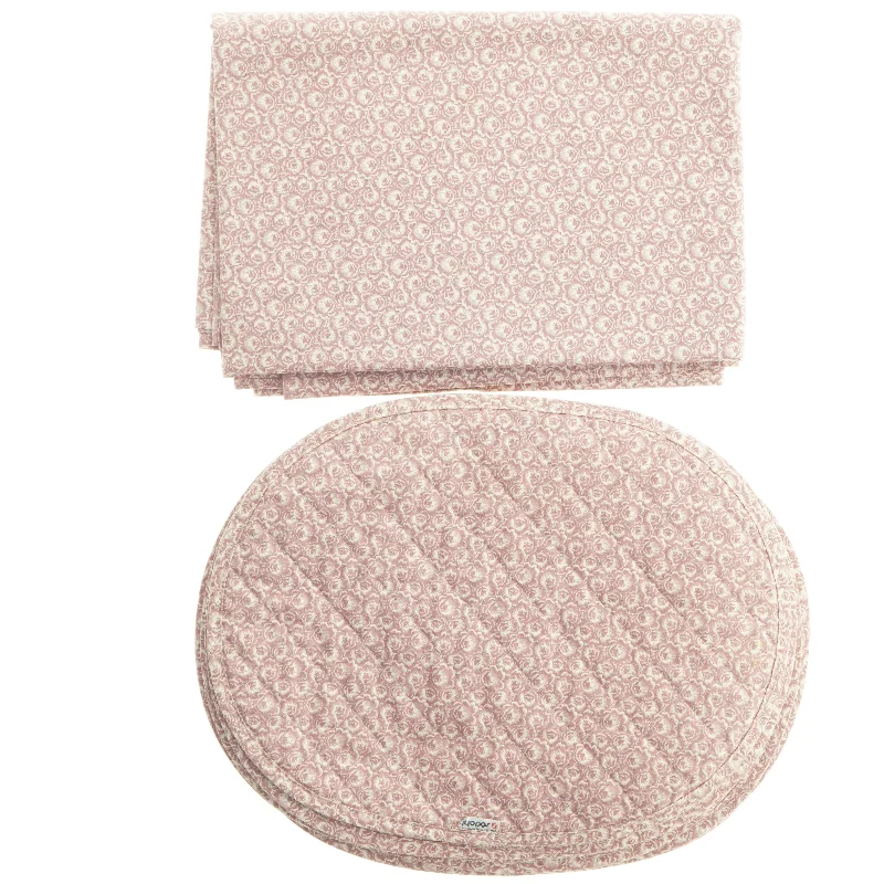 Sødahl dug og dækservietter  (str. 39 x 30 cm. 196 x 145 cm.)