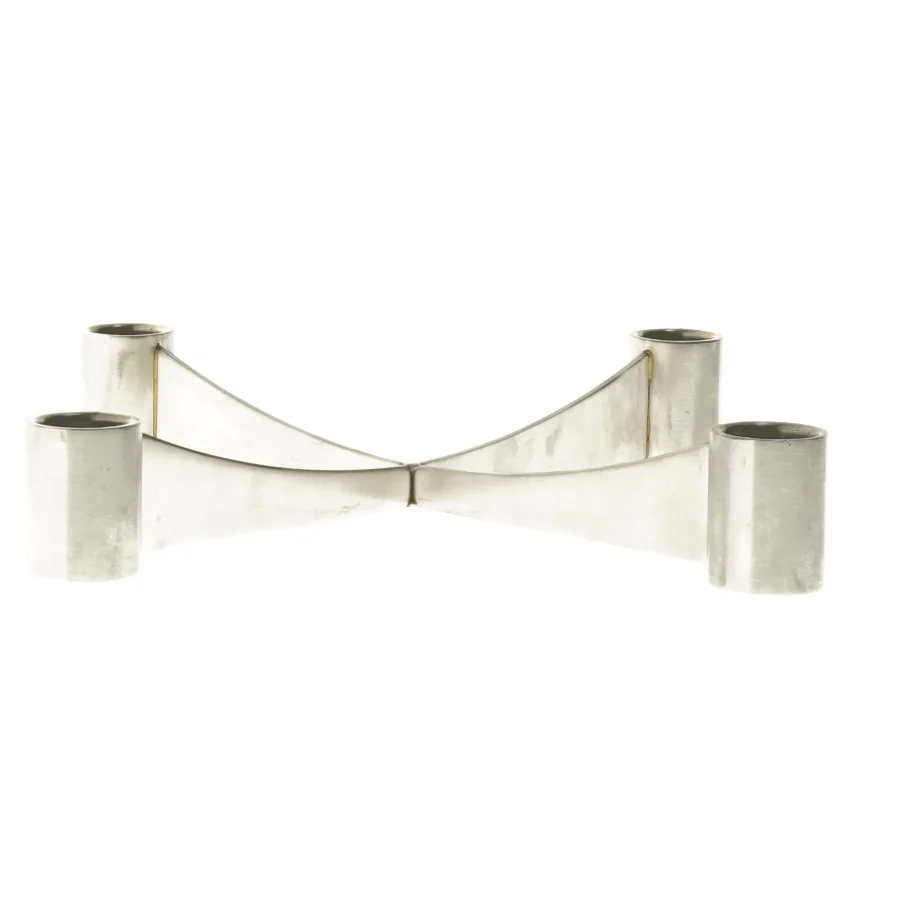 Lysestage i metal (str. 27,5 cm)