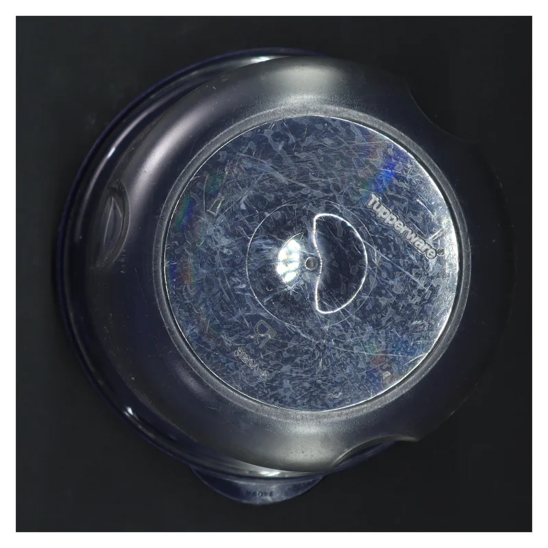 Plastikbøtte med låg fra Tupperware (str. 16 cm)