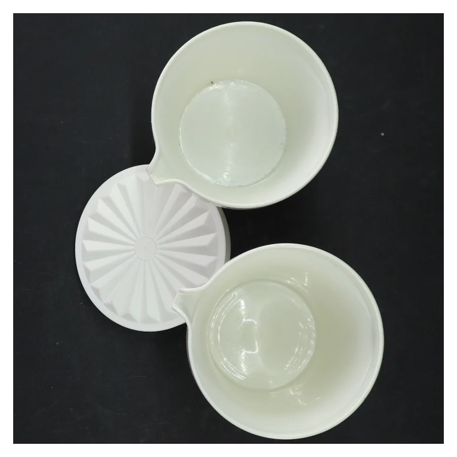 Tupperware beholder og krus fra Tupperware (str. Ø. 10 cm. længde. 15 cm)