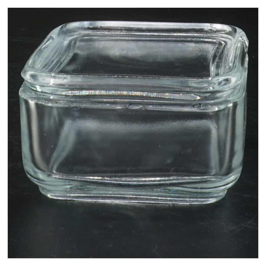 Glas kvadratisk skål (str. 9x9x5 cm)